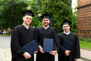 UROCZYSTOŚĆ WRĘCZENIA DYPLOMÓW