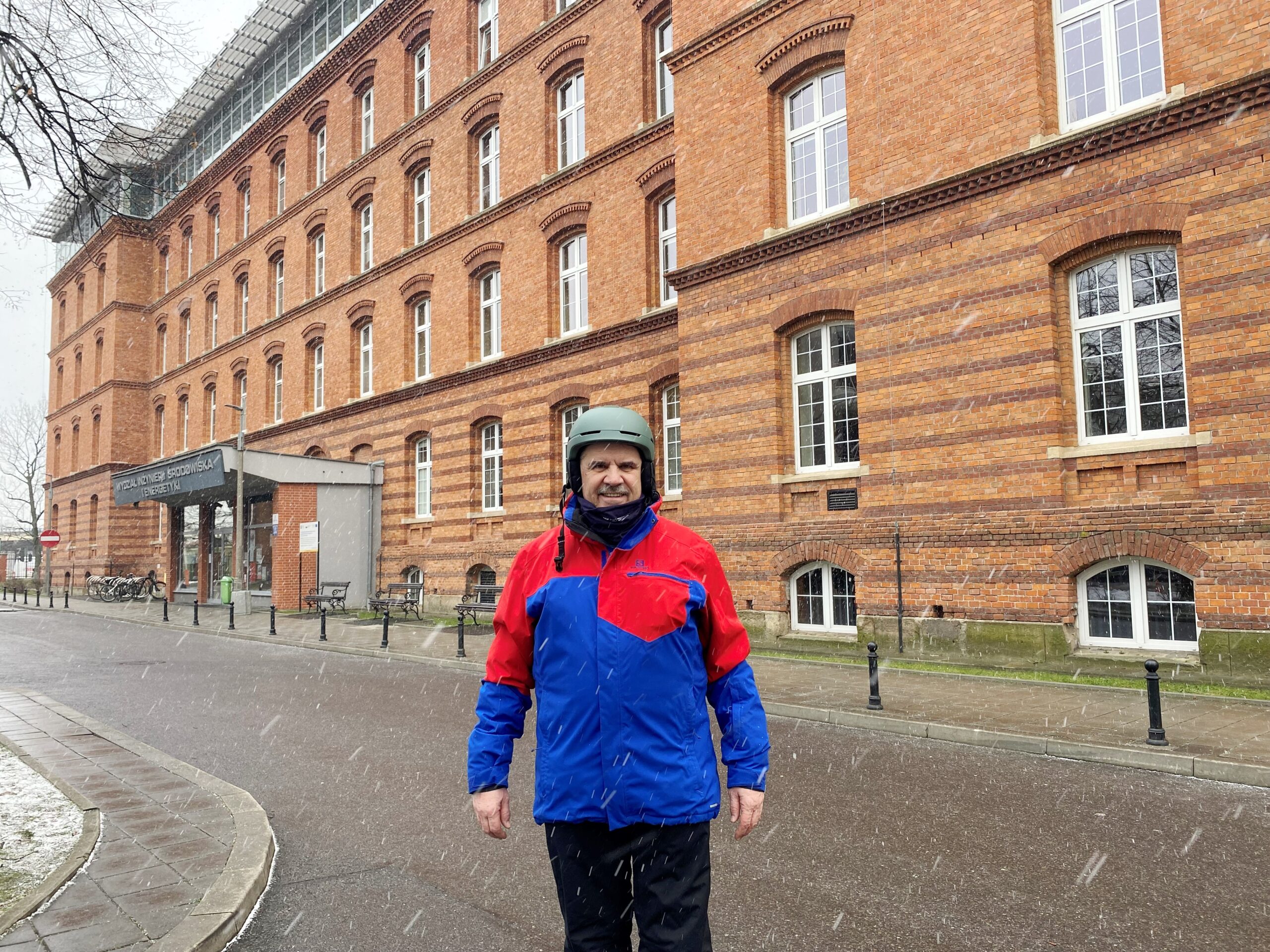 Uczestnicy Grand Prix Wydziału Inżynierii Środowiska i Energetyki w narciarstwie