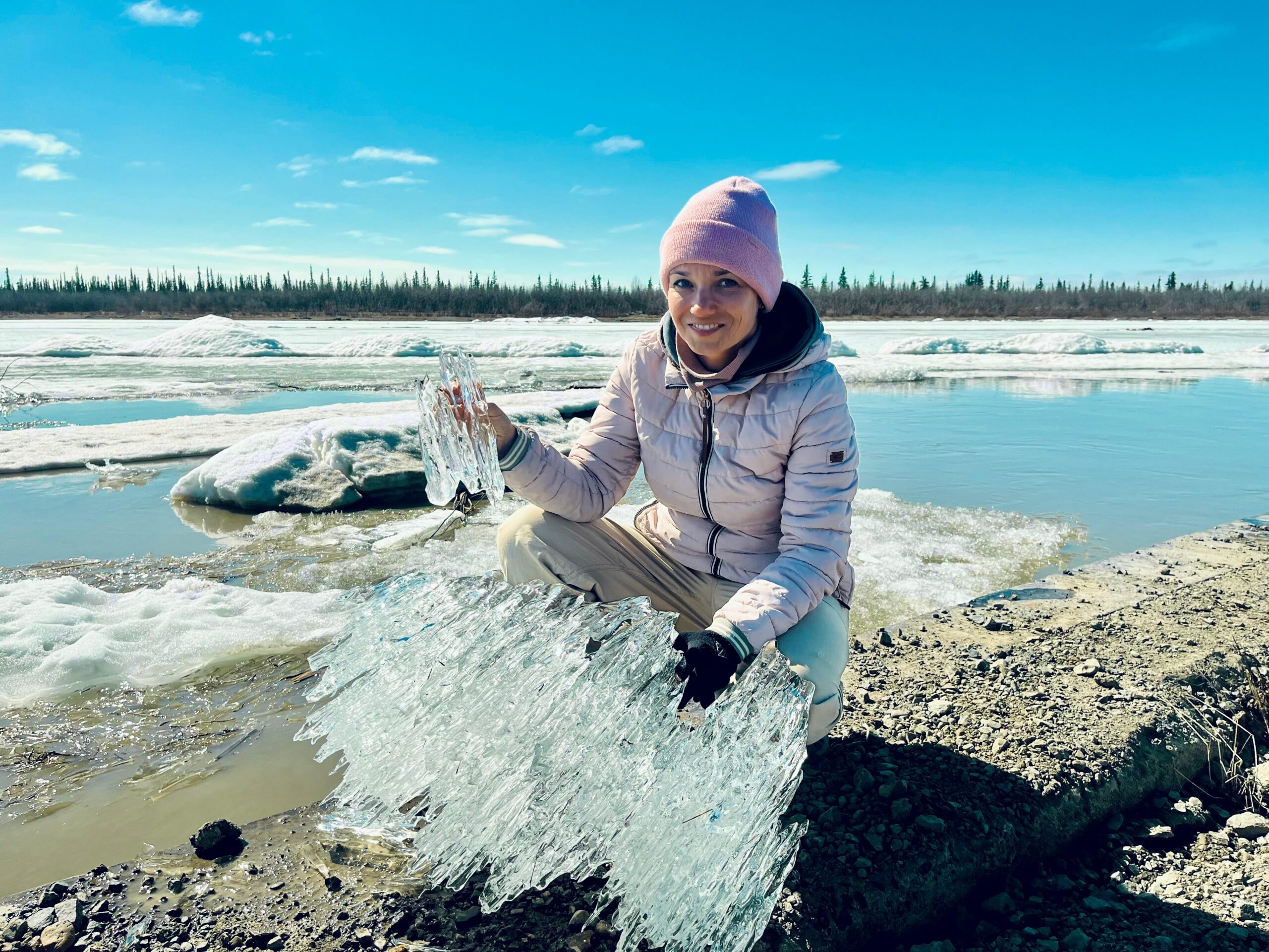 Dr inż. Monika Szlapa wśród naukowców odkrywających w dalekiej Kanadzie skutki zmian klimatu